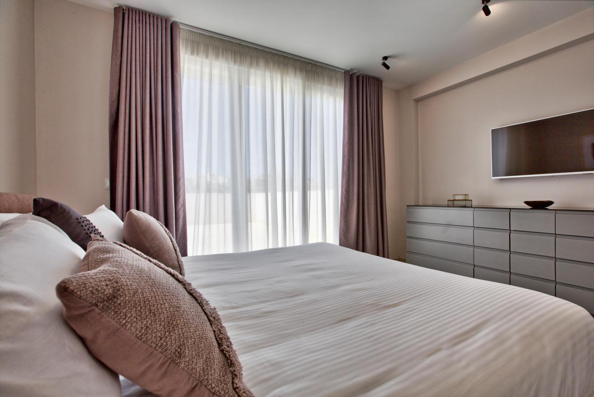 Sea Front Spacious Valletta Views Apartments Sliema Exteriör bild